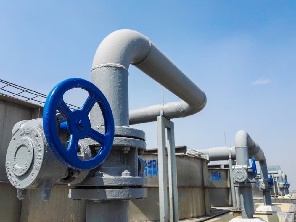 Wellhead and valve services